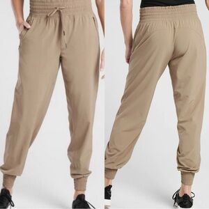 Athleta Women’s Camden Cargo Lifestyle Travel Work Pants Pull On in Brownstone 0